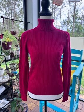 Prada Ribbed Cashmere Turtleneck Sweater - Red